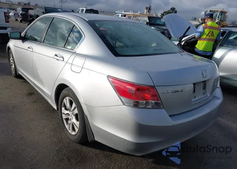 2010 Honda Accord 2.4 Lx-P z USA, uszkodzony, nr VIN 1HGCP2F43AA035918
